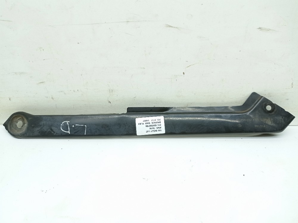 Suporte Farol Direito Vw Golf Tsi 1.4 2014 5g0805932