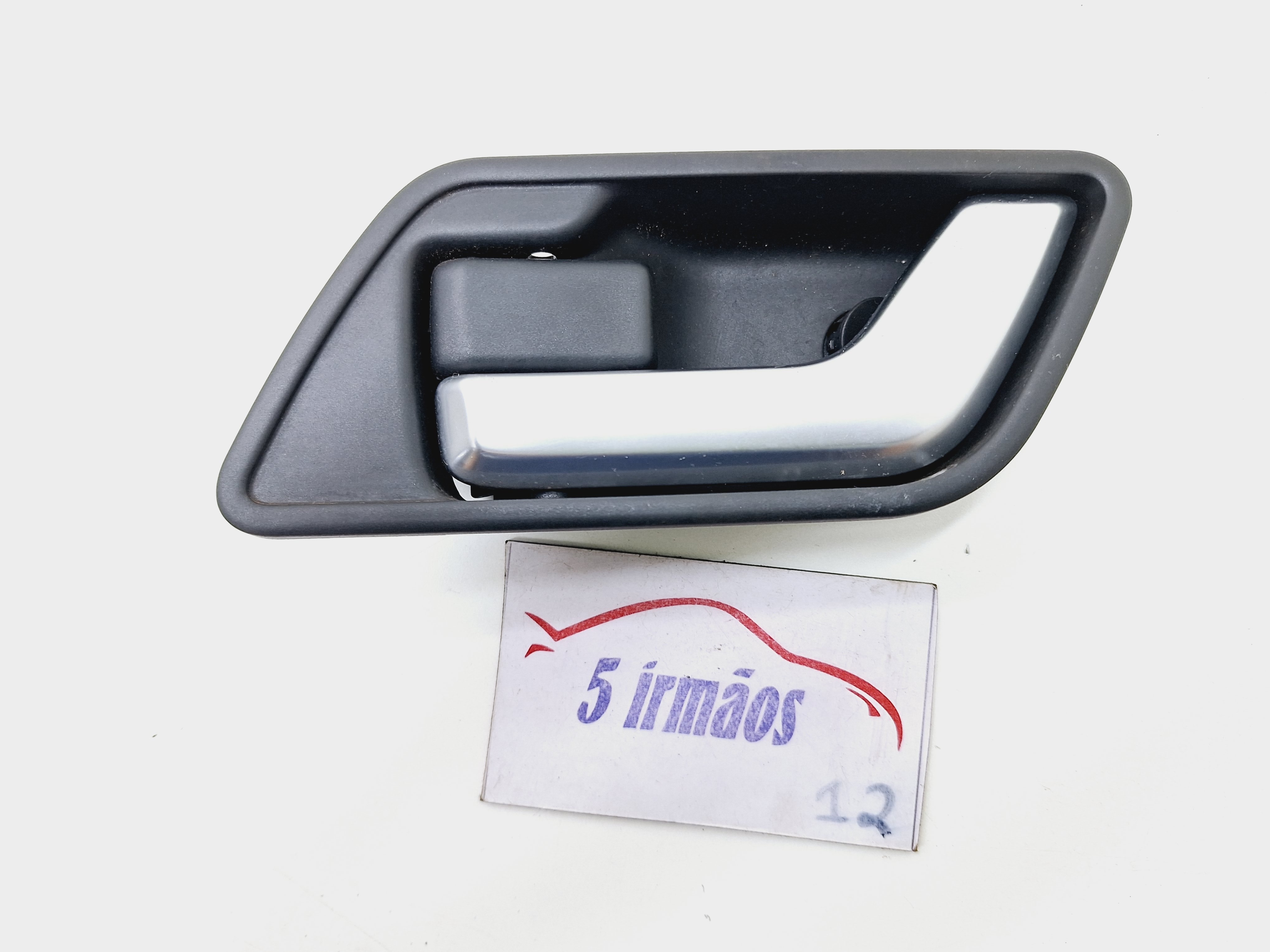 Maçaneta Interna Traseira Esquerda Freelander 2 2.2 2011 Prata E Preto Traseira