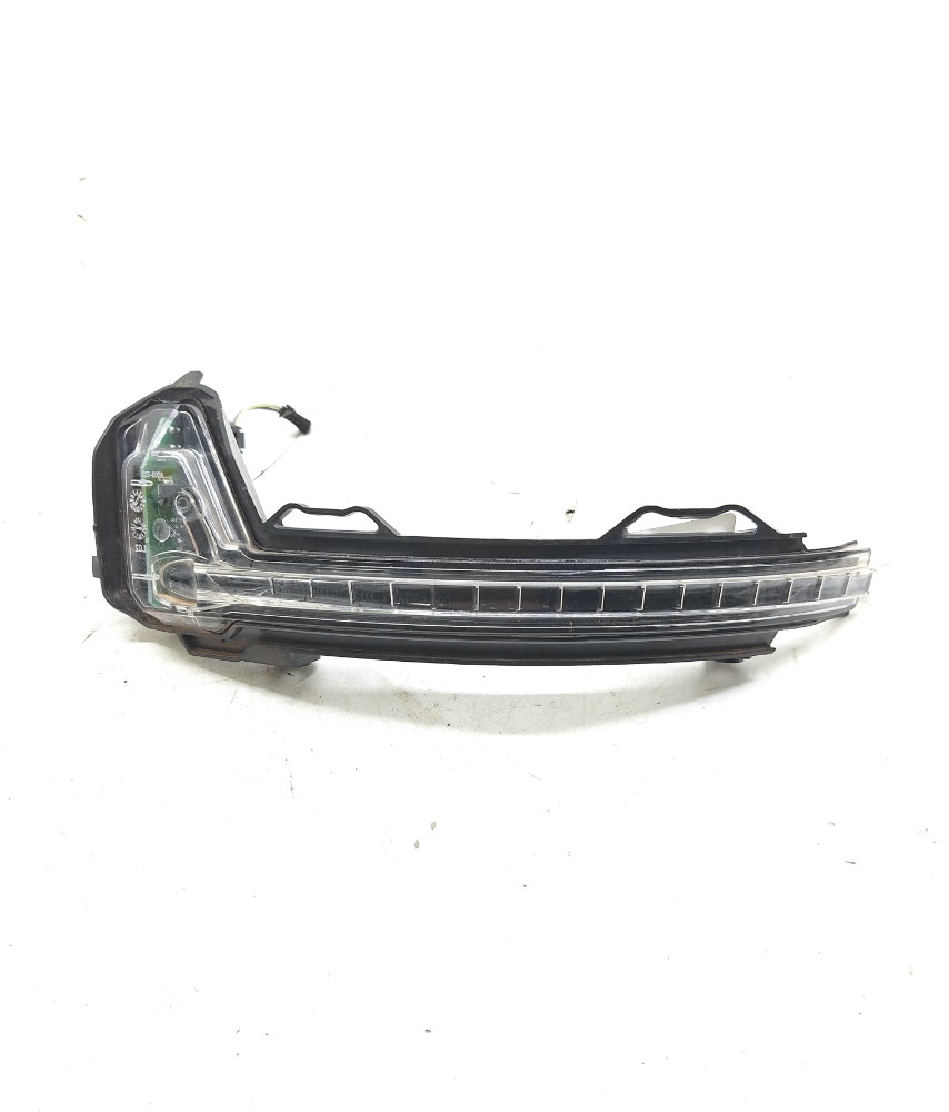 Pisca Retrovisor Esquerdo Vw Tiguan Tsi 2.0 2021 5na949101a