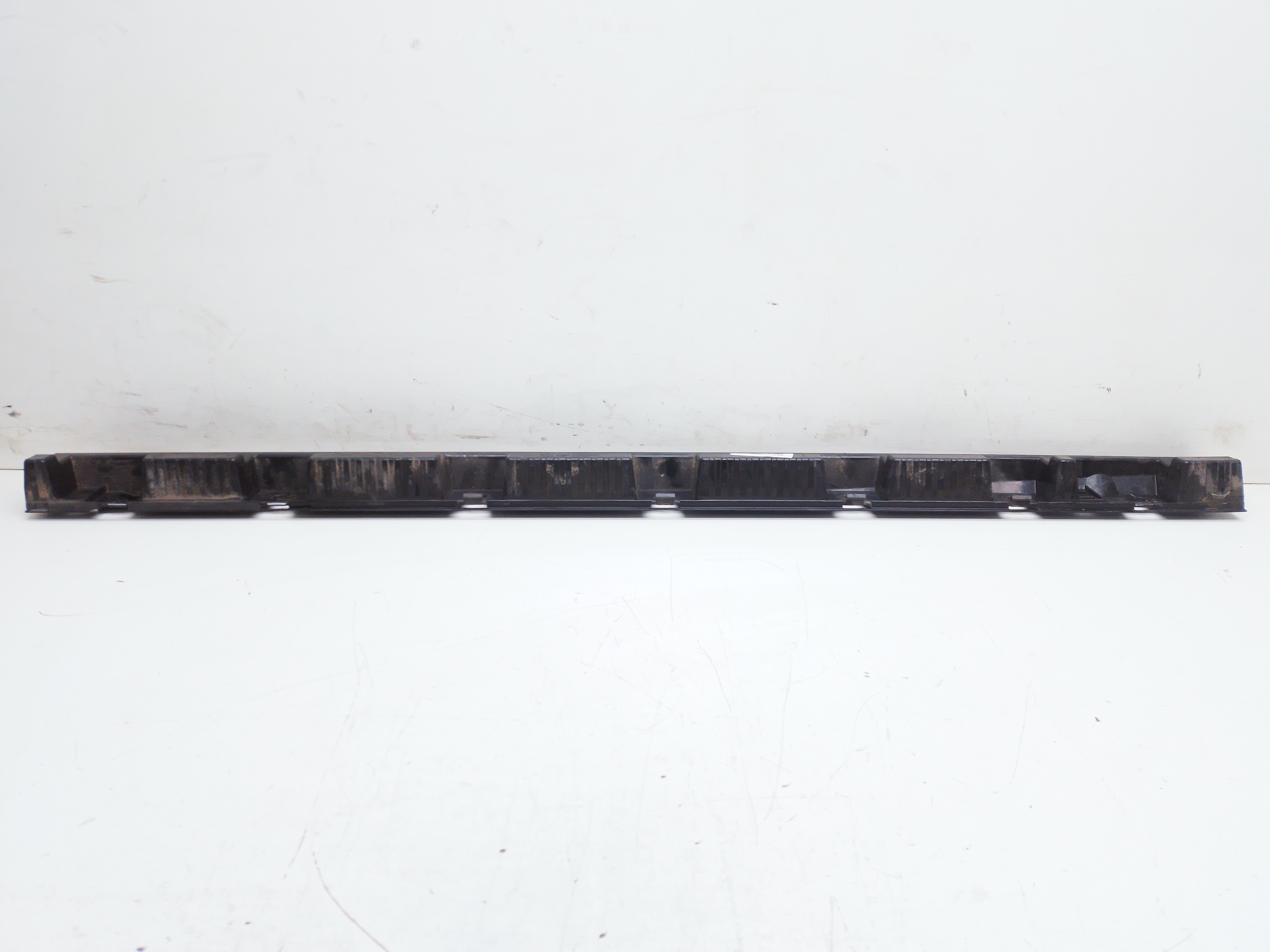 Guia Dianteiro Spoiler Esquerdo Bmw X1 2015 51122991493 Preto
