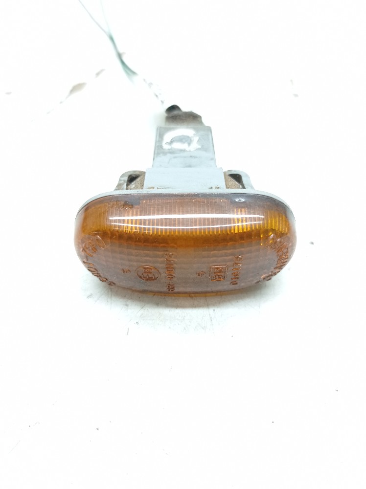 Luz Pisca Direito Gm Tracker 2.0 2006 2007 6r010175