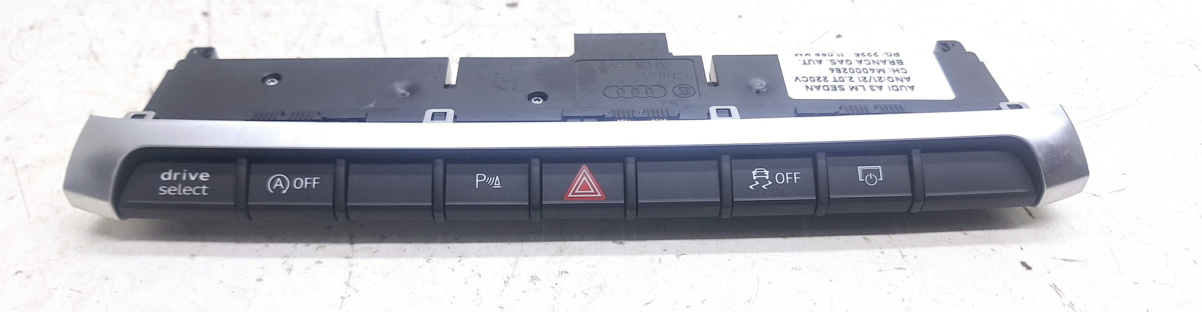Comando Pisca Alerta / Painel A3 2.0 2021 Nº8v0925301pc Preto