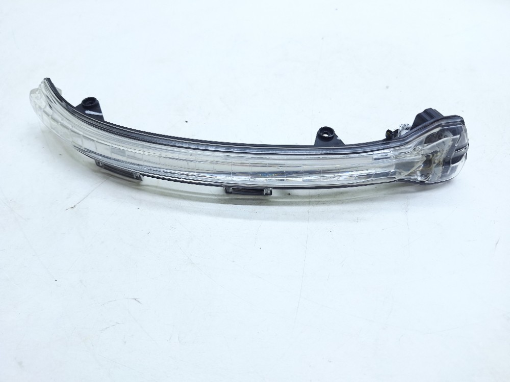 Pisca Retrovisor Esquerdo Vw Jetta Gli 2.0 2024 5gm949101 Esquerdo Branco