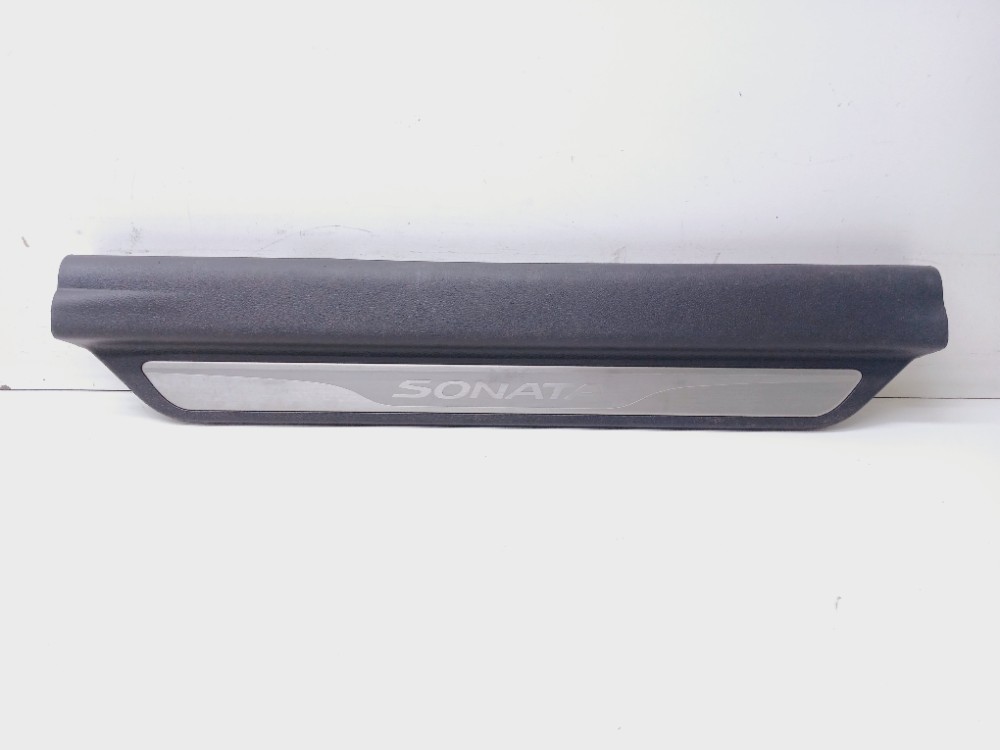 Soleira Dianteira Direita Hyundai Sonata 2.4 2011 2012