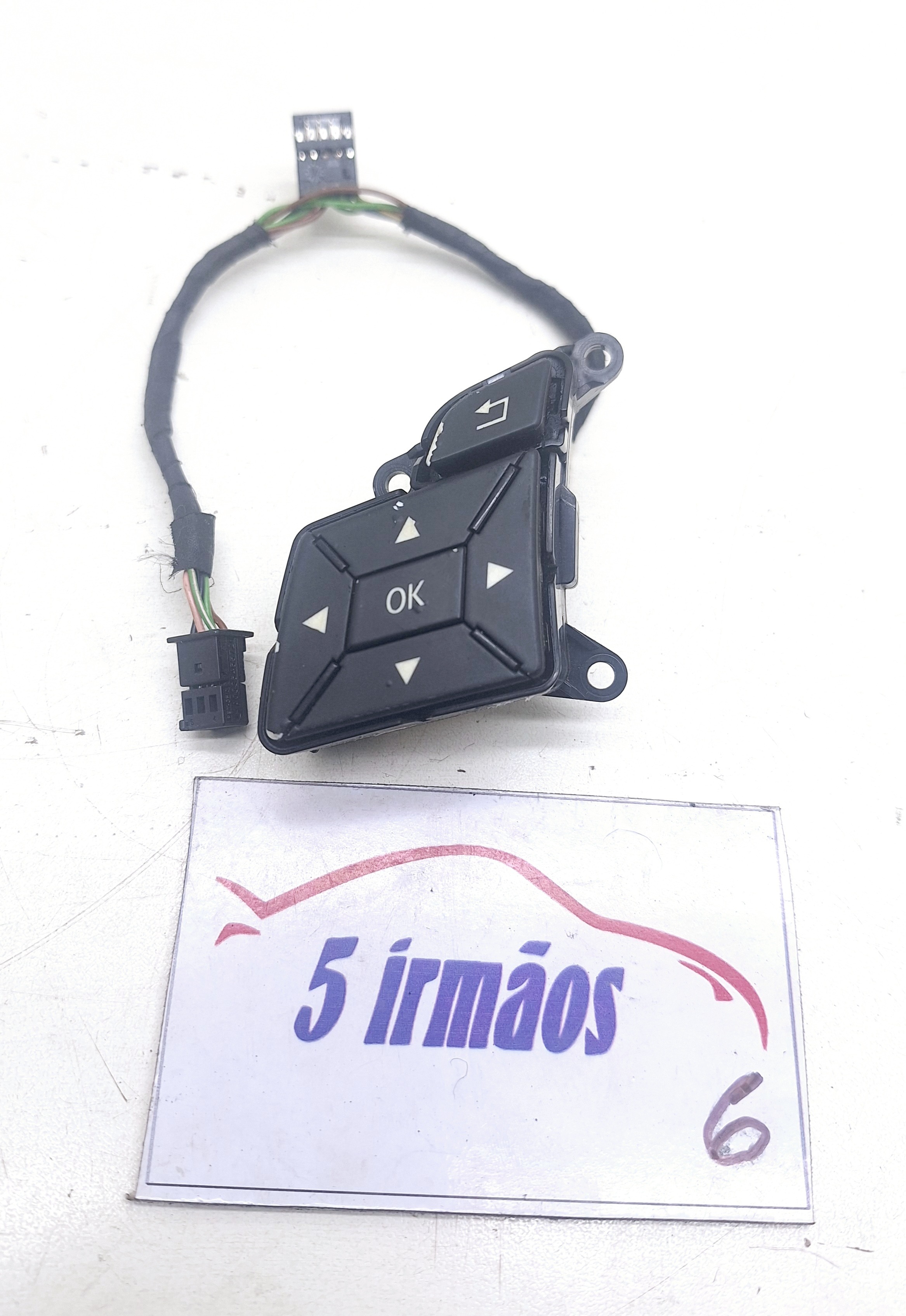 Botão Comando Volante Mercedes Gla 1.6 2015 Nºa2185400162