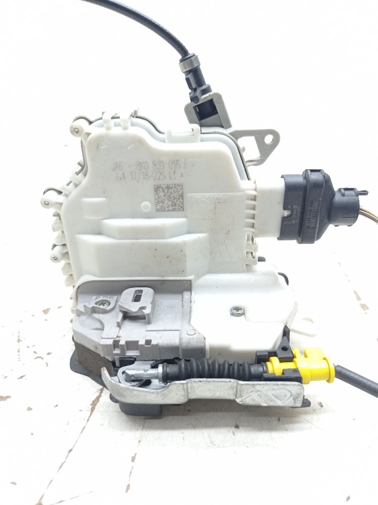 Fechadura Porta Traseira Direita Audi Q3 Tfsi 1.4 2018 2019