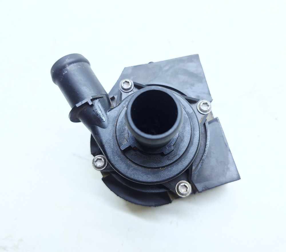 Bomba Água Auxiliar Vw Polo Gts 1.4 2025 5q0965567n