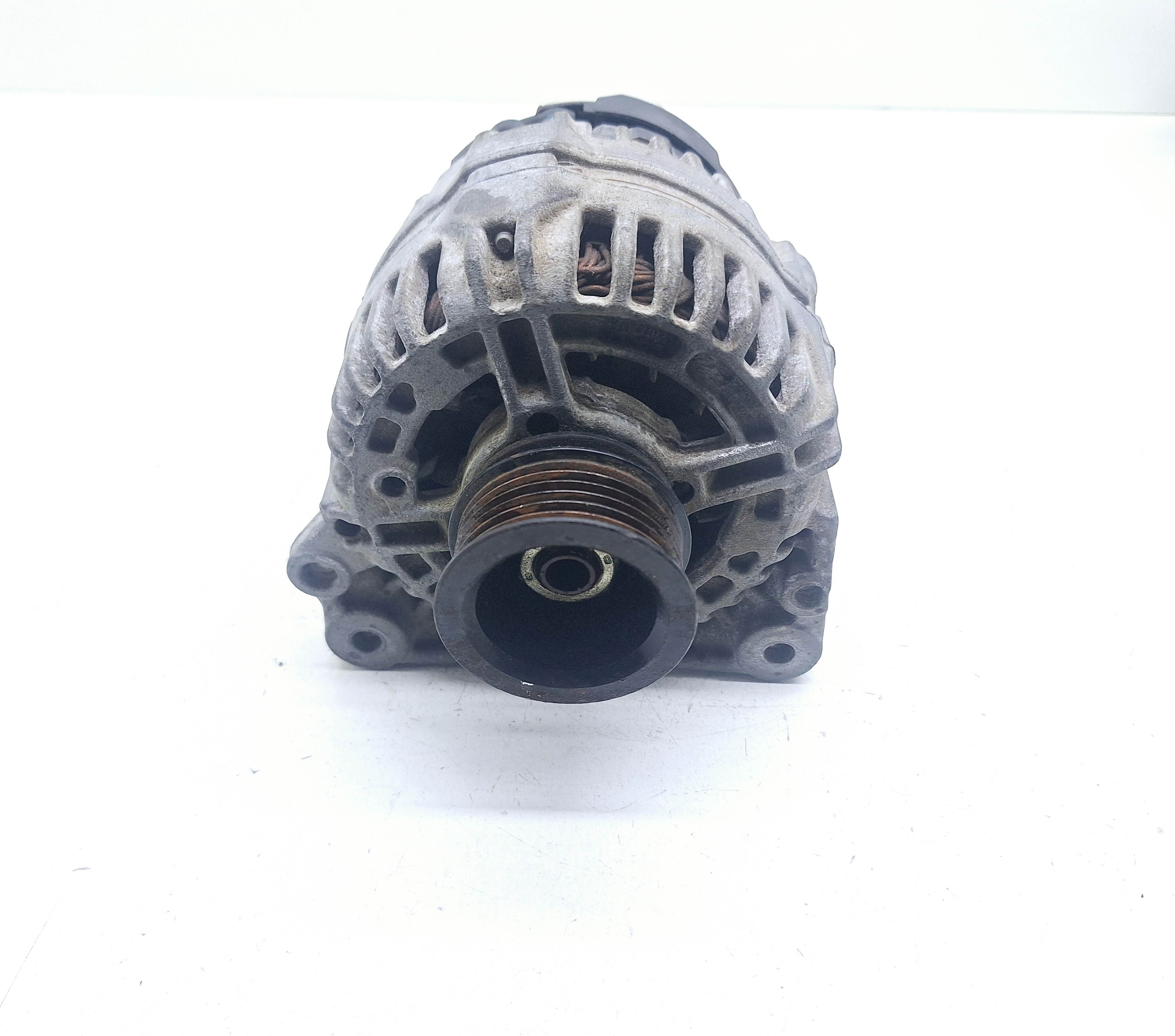 Alternador Volkswagen Golf 2.0 2007 2008 028903028d