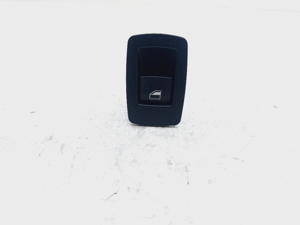 Comando Vidro Traseiro Direito 320i Gt 2.0 2015 920810603