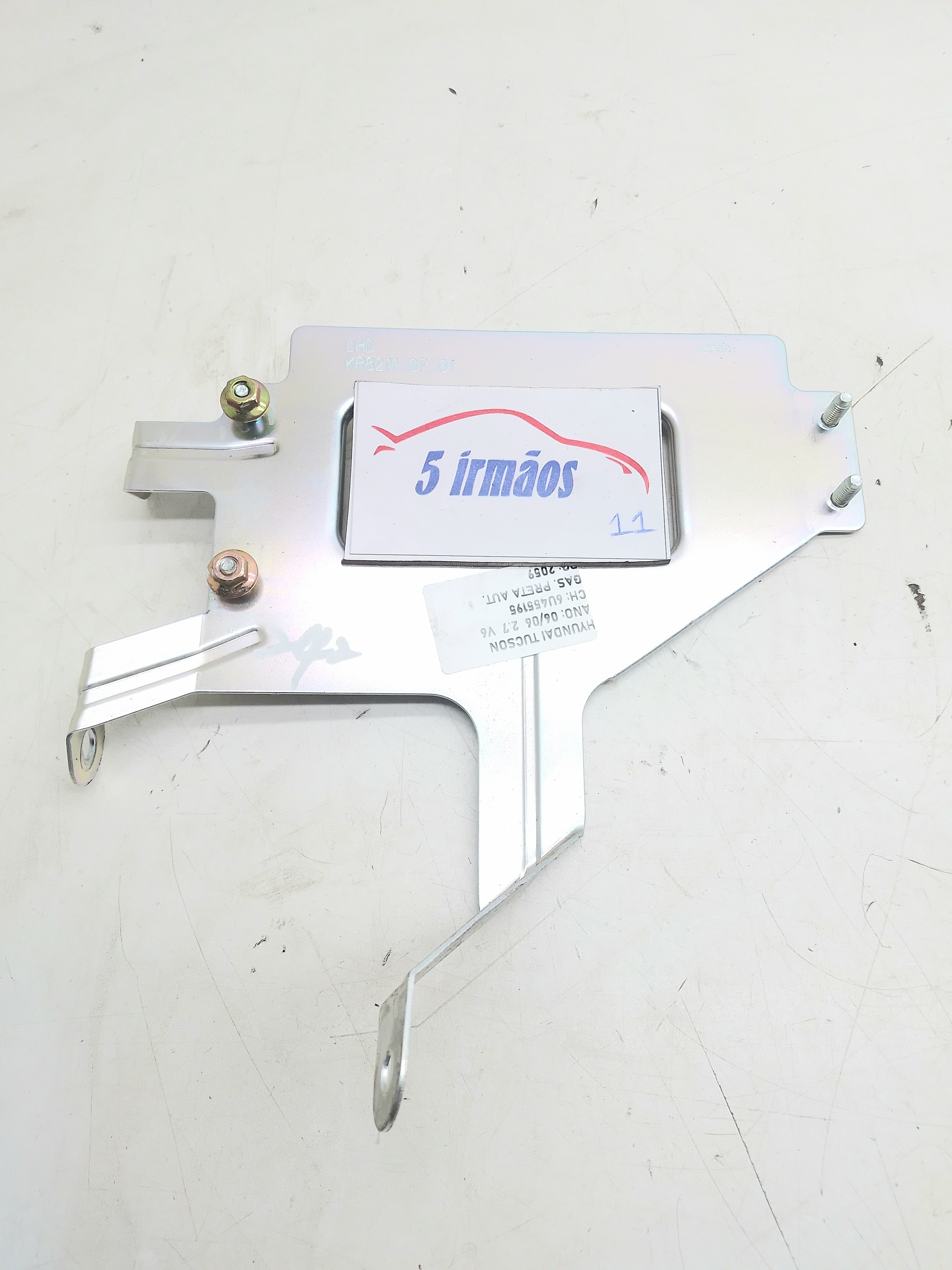Suporte Módulo Injeção Hyundai Tucson V6 2.7 2006 Nº82110701