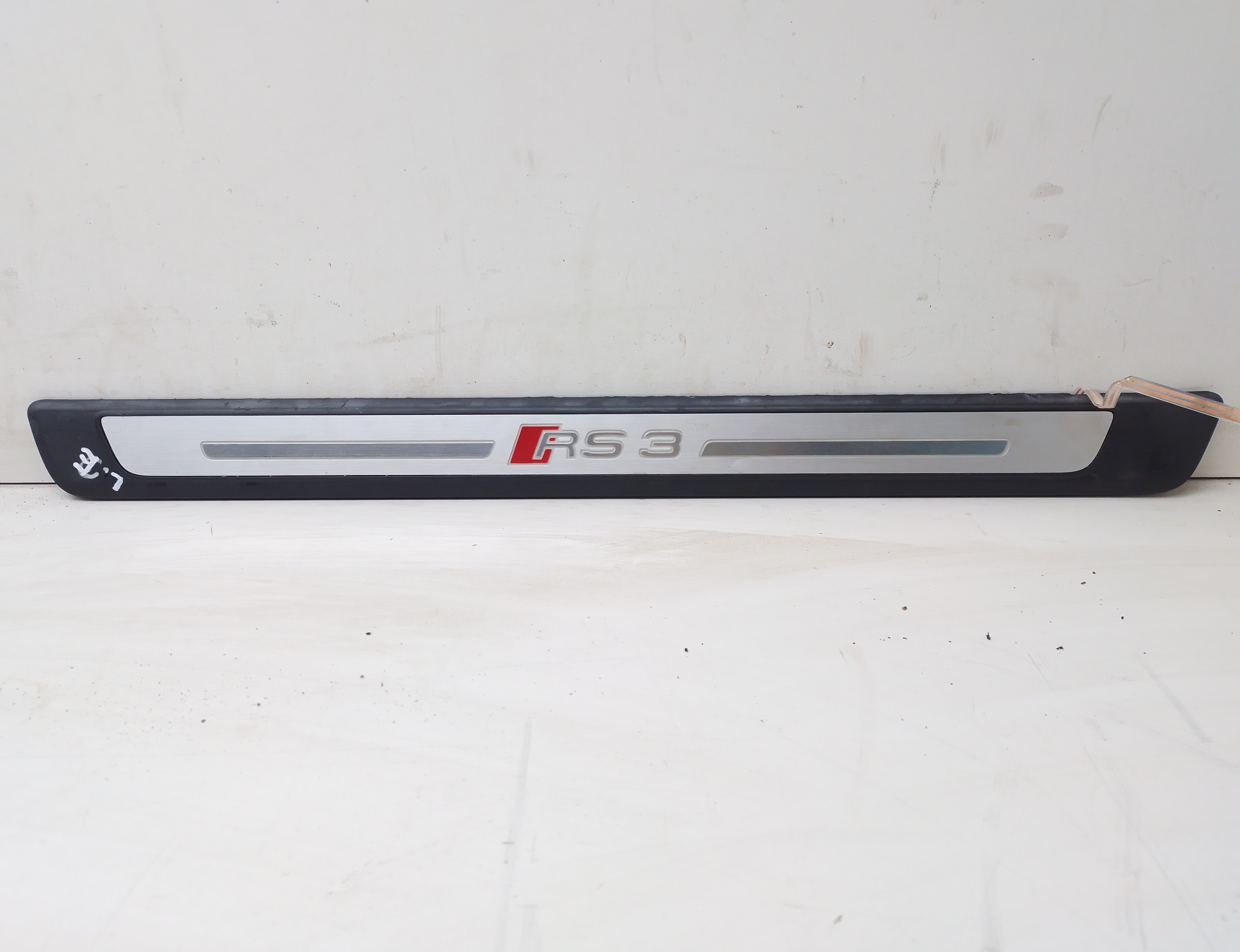 Soleira Esquerdo Audi Rs3 Sedan TFSI 2.5 2018 N8v4947417b