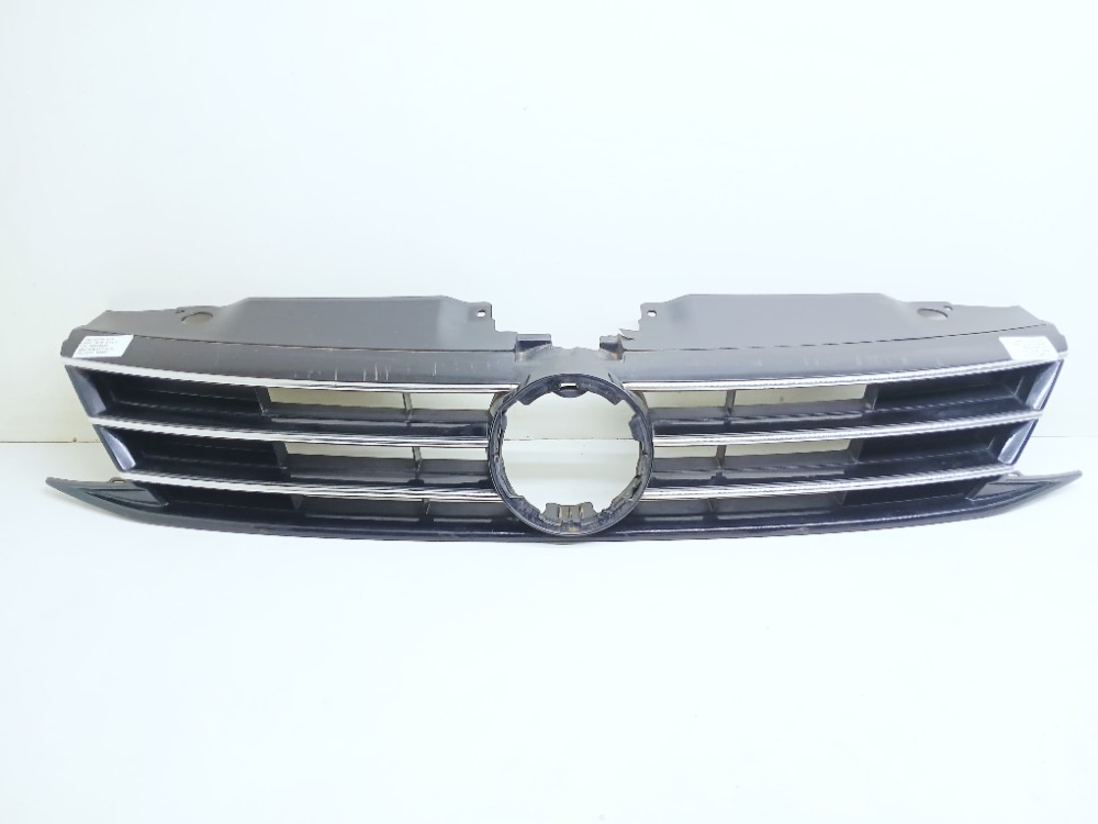 Grade Parachoque Dianteiro Vw Jetta Tsi 2.0 2016