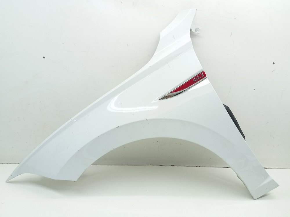 Paralama Esquerdo C Emblema Vw Jetta Gli 2.0 2023 2024