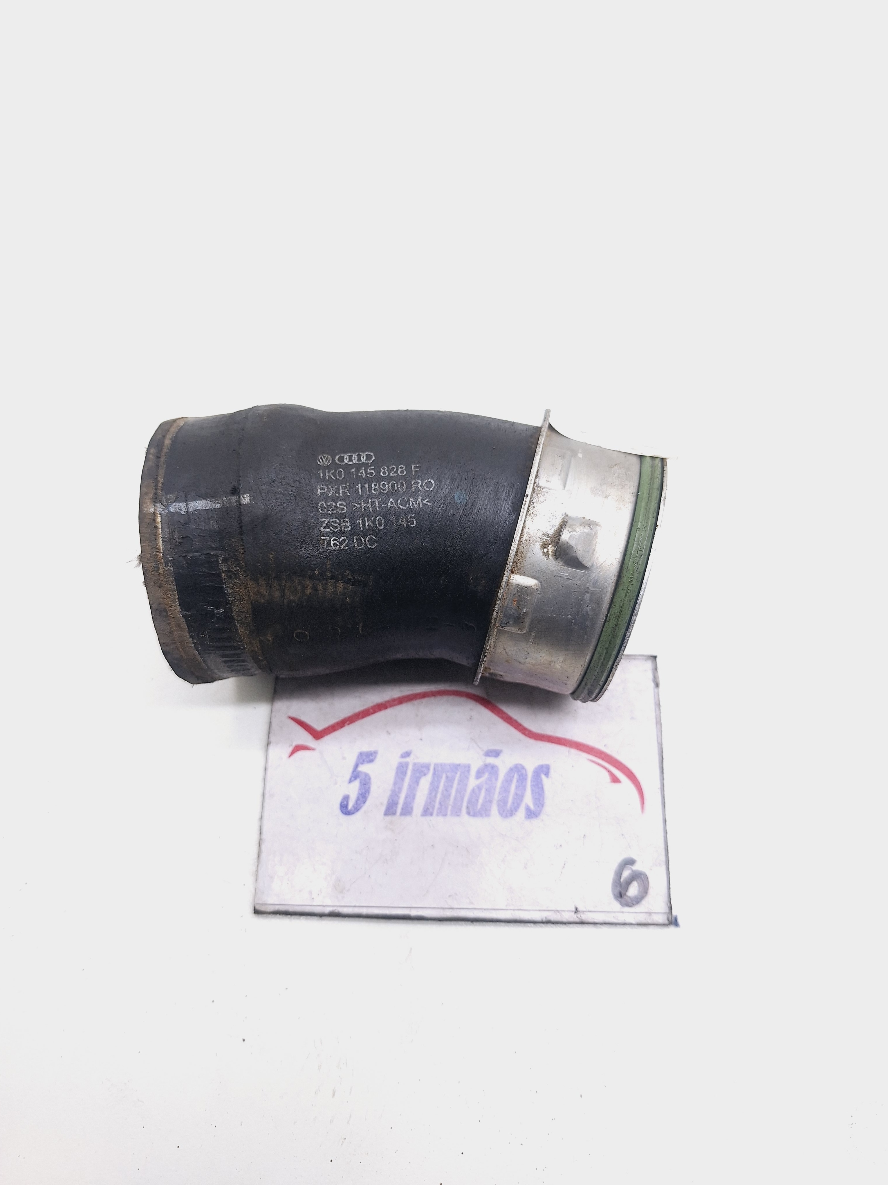 Mangueira Pressão Turbina Vw Jetta Tsi 2.0 2013 Nº1k0145828f Preto