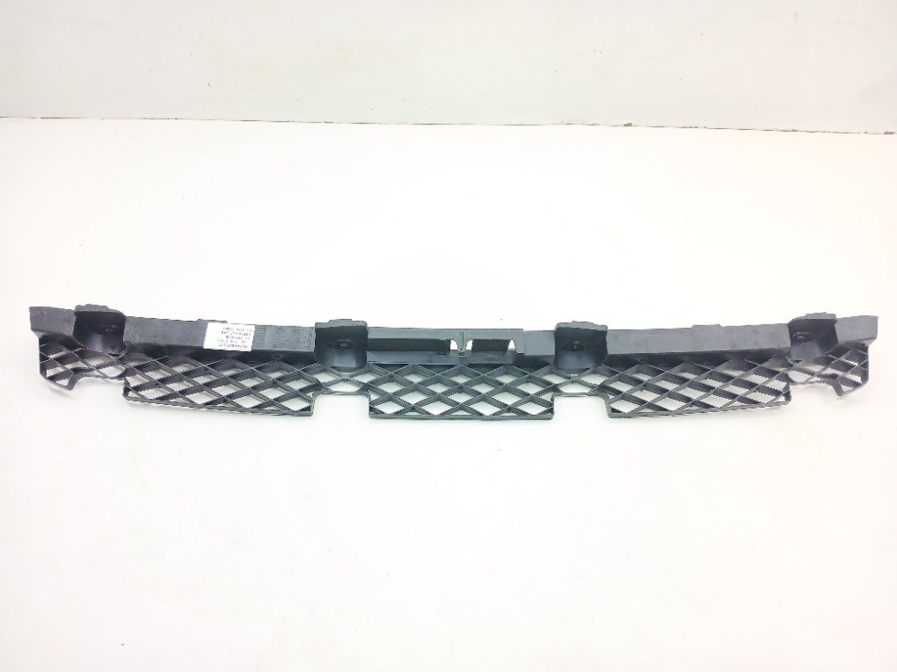 Guia Central Parachoque Traseiro Vw Passat 2.0 2012 3ae80786