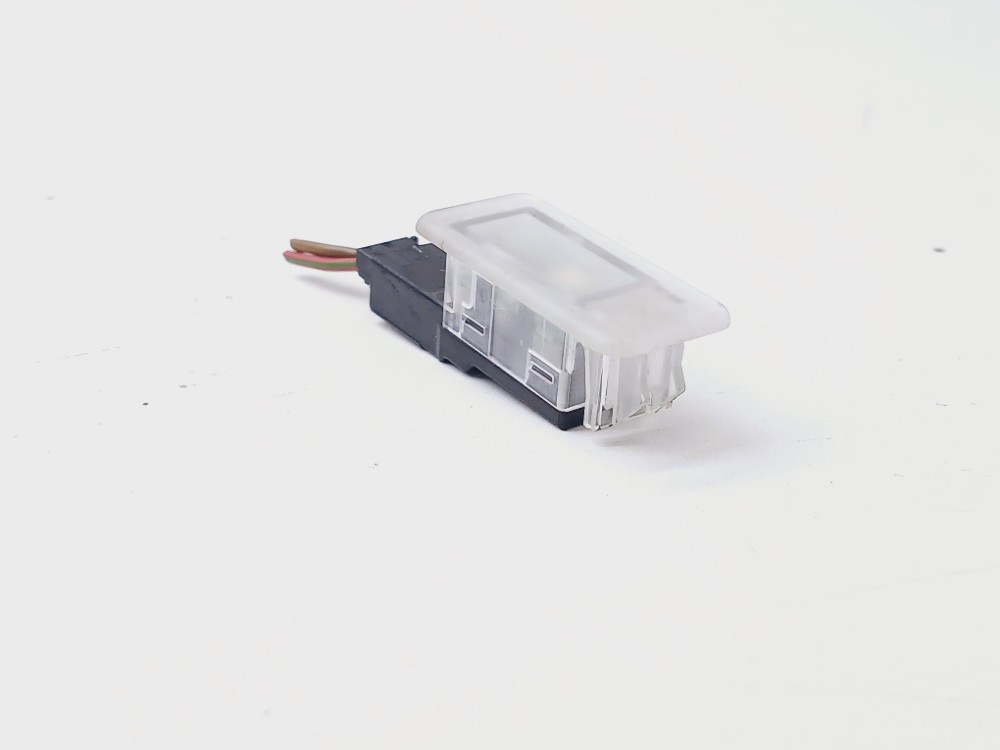 Luz Cortesia Forro Vw Jetta 1.4 Tsi 2018 2019 5ta947409