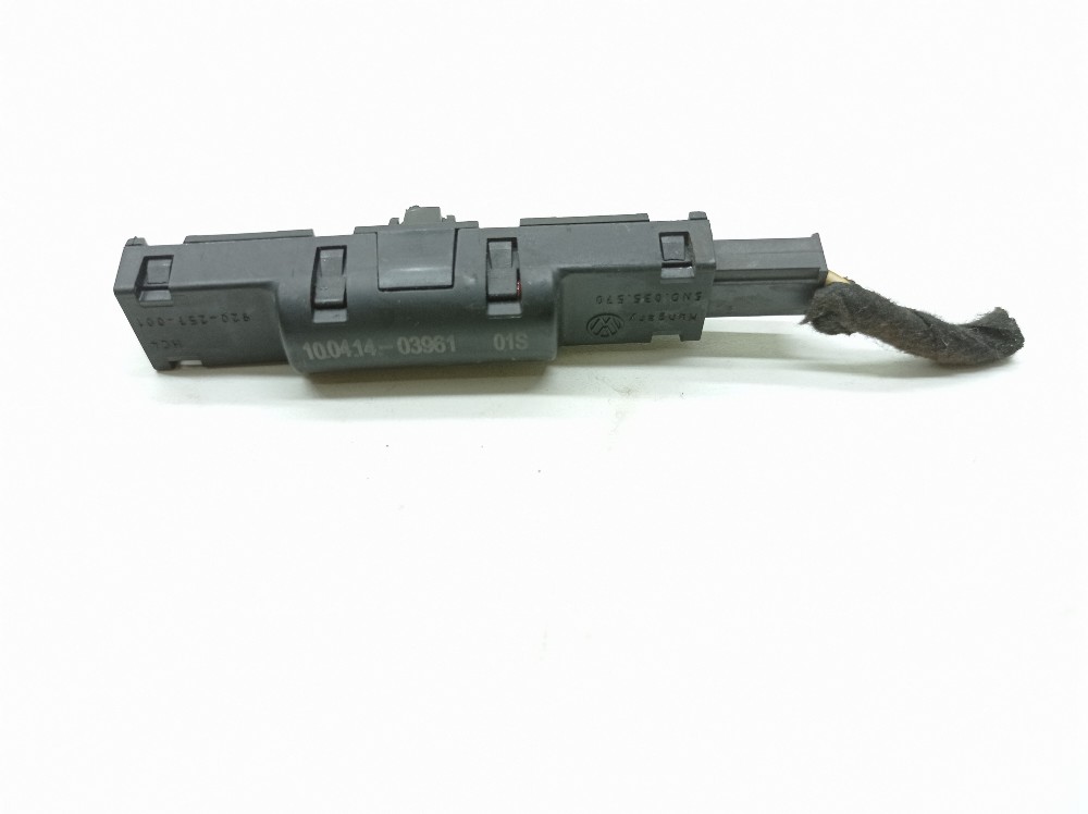 Sensor Desembaçador Vw Golf Tsi 1.4 2014 5n0053570
