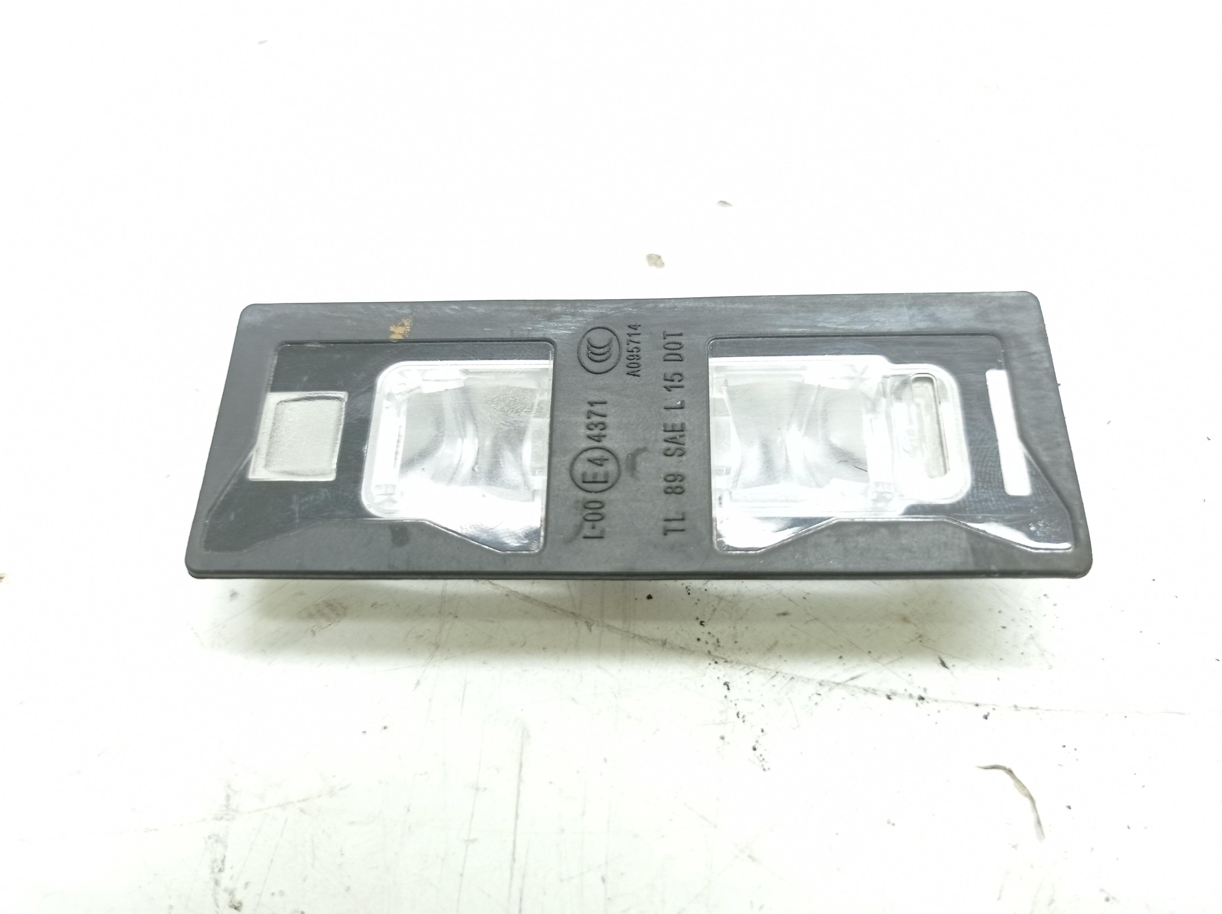 Lente Luz Placa Audi Q3 Tfsi 1.4 2020 / 2021