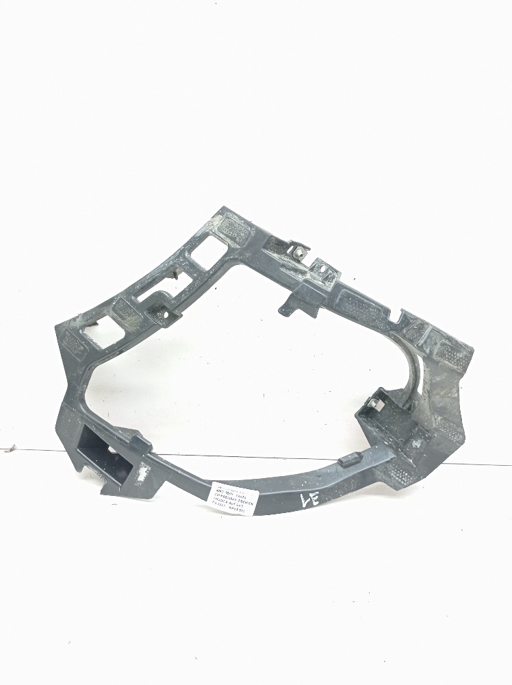 Acabamento Farol Esquerdo Gm Equinox 2.0 2018 23303199