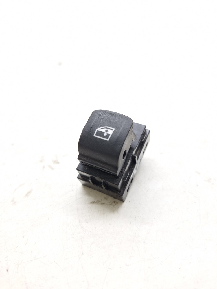 Botão Vidro Traseiro Direito Bmw 320i 2.0 2020 2021 7950756