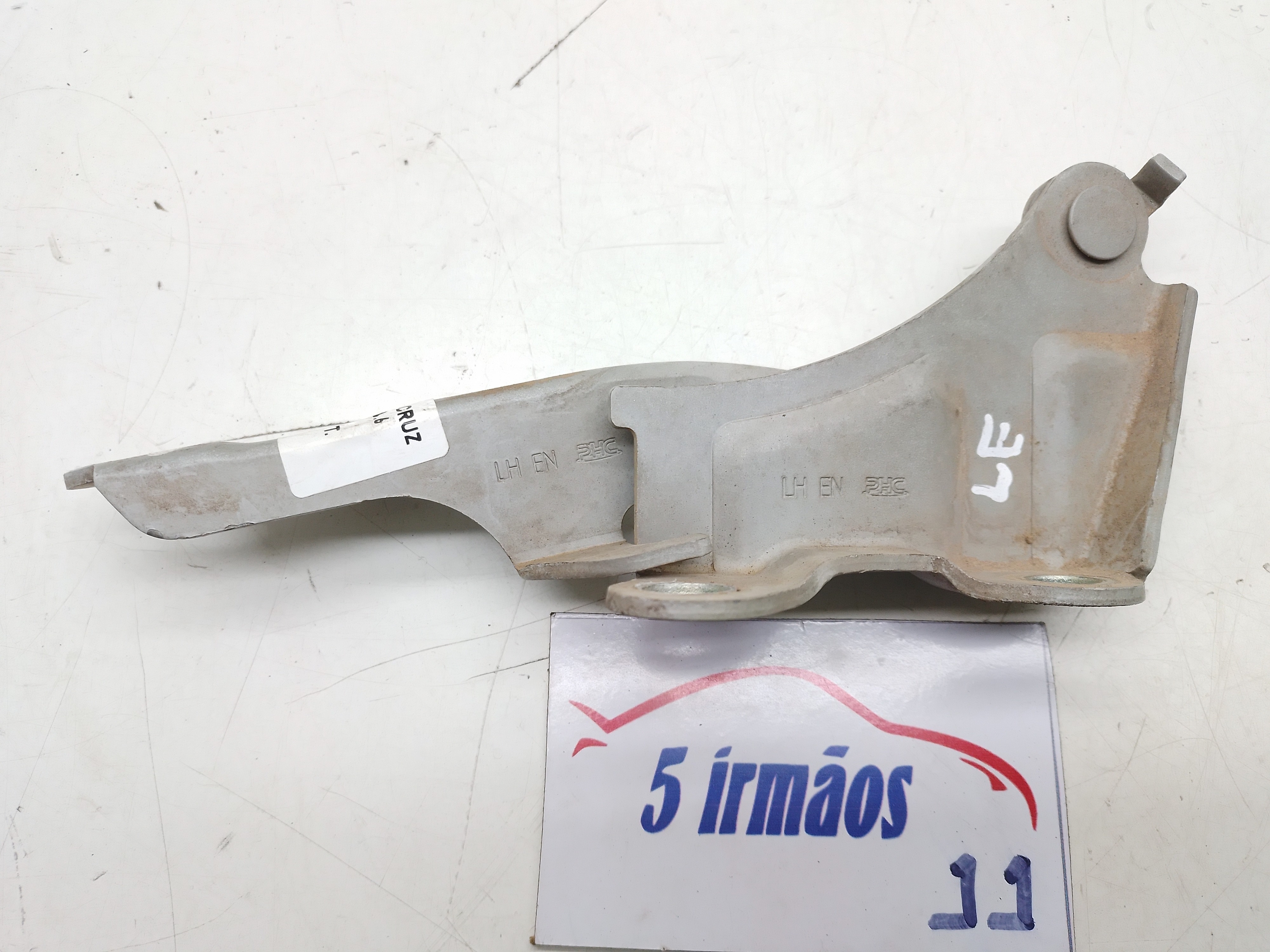 Dobradiça Esquerda Capô Hyundai Veracruz V6 3.8 2007 / 2008