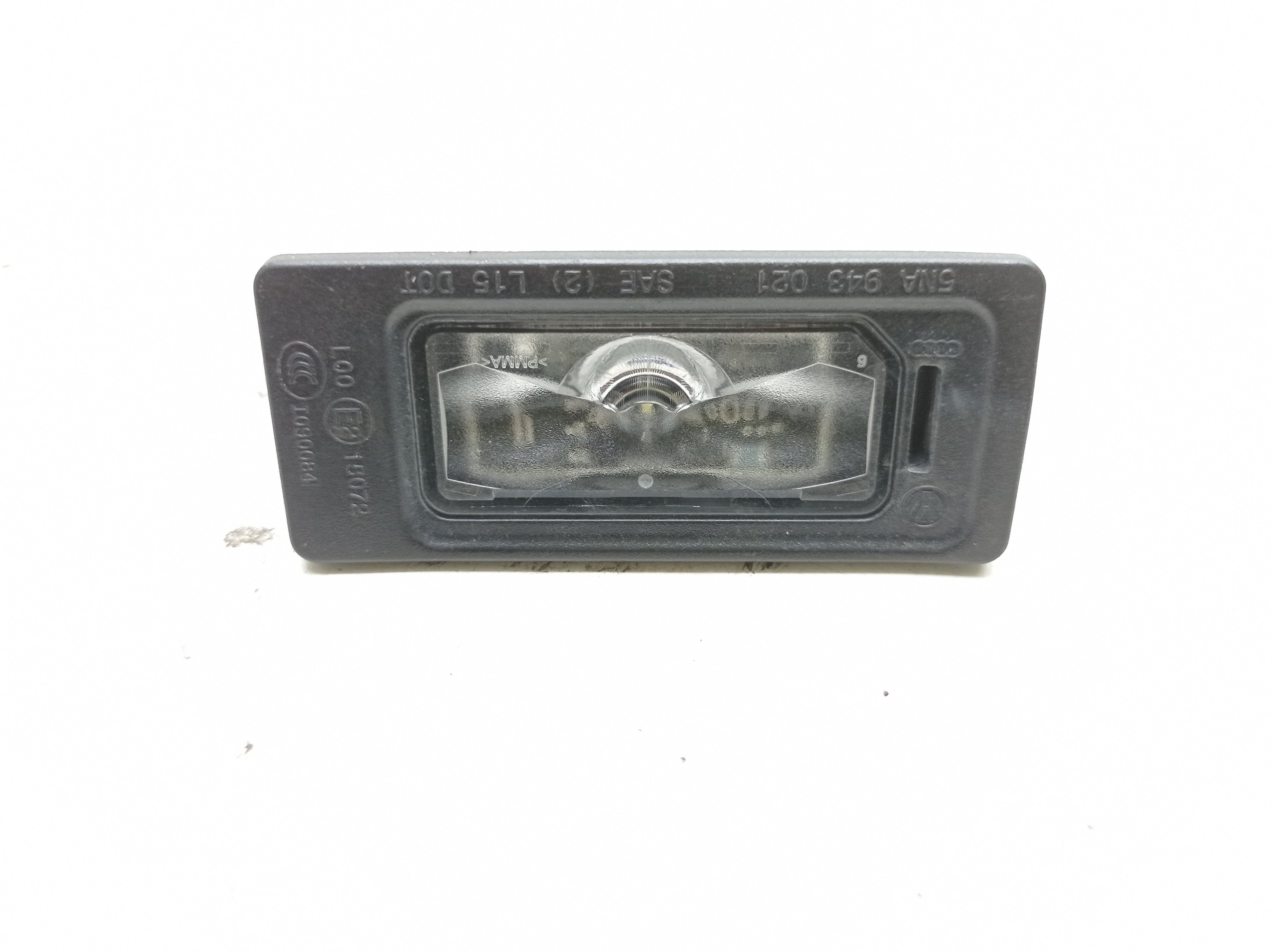 Luz Placa Audi A3 Tfsi 2.0 2020 / 2021 Nº5na943021