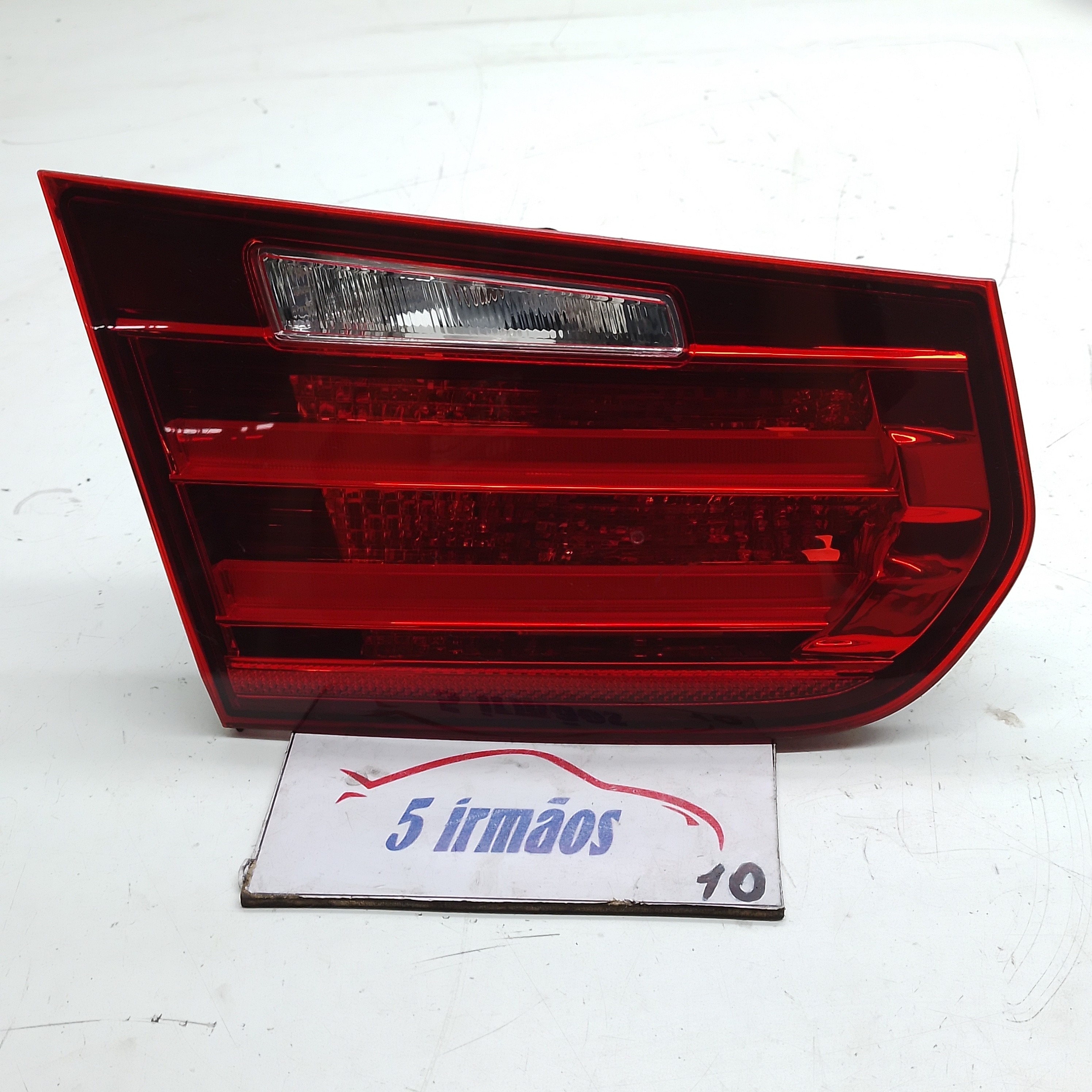 Lanterna Esquerda Tampa Traseira Bmw 320 2.0 2014 2015  Esquerdo