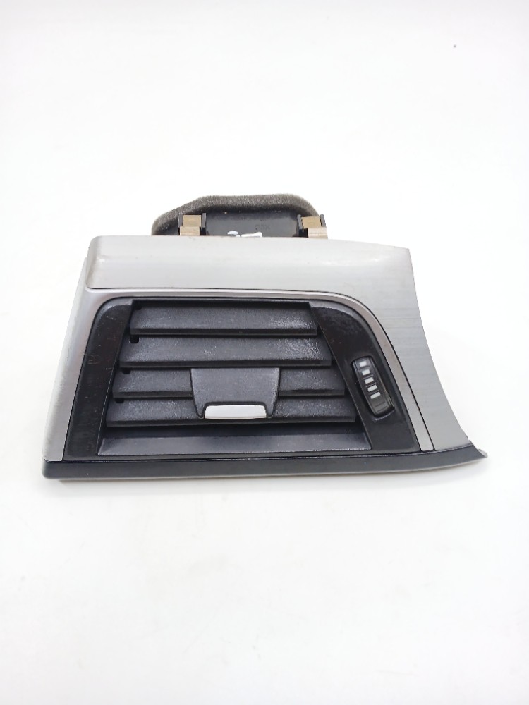 Difusor Ar Esquerdo Bmw 320i 2.0 2018 9218549