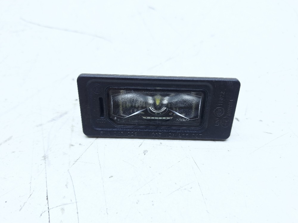 Luz Placa Traseira Vw Tcross Tsi 1.4 2023 2024 5NA943021