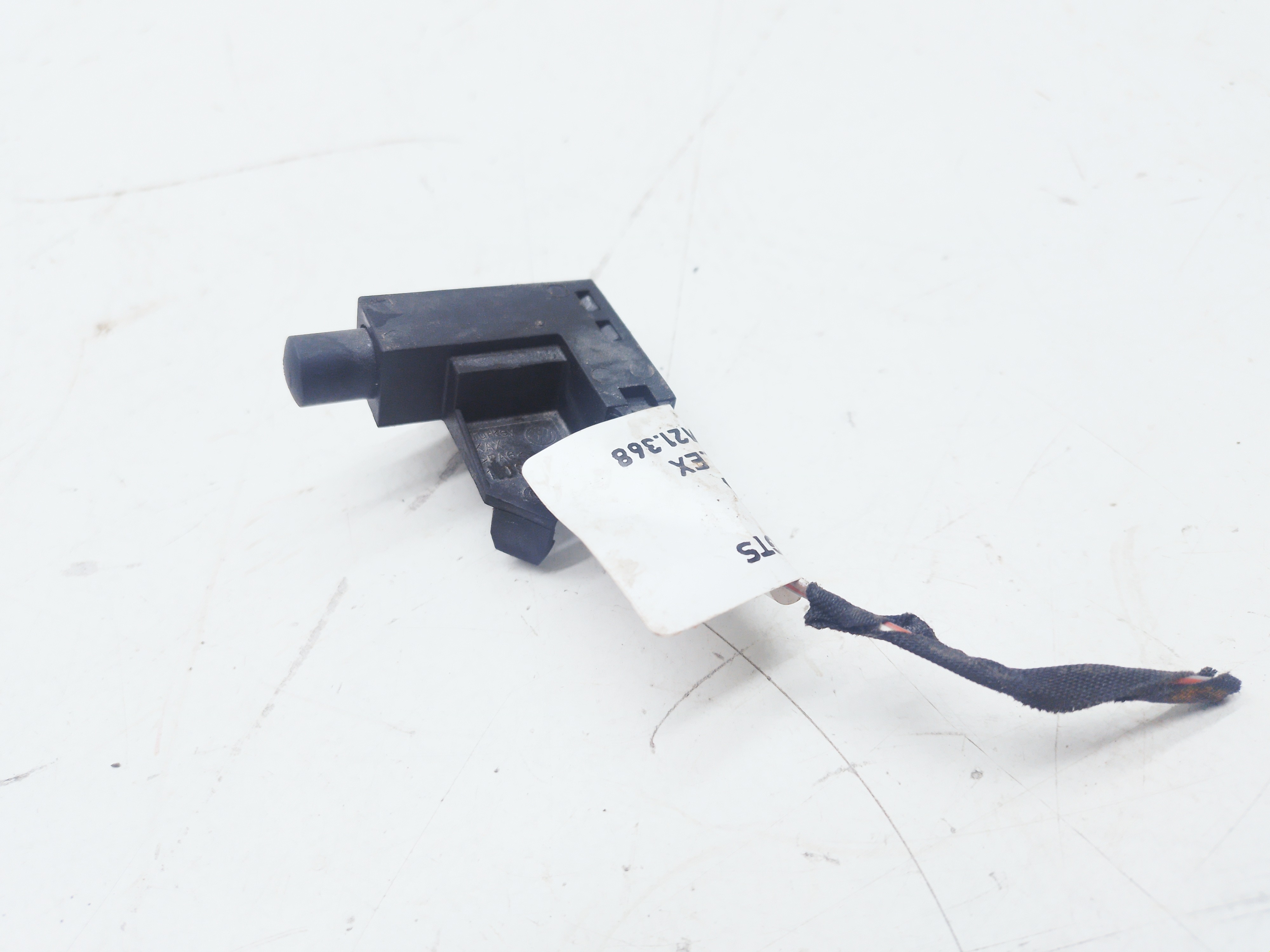 Botão Luz Porta Luz Vw Polo Gts 1.4 2022 1k0947561