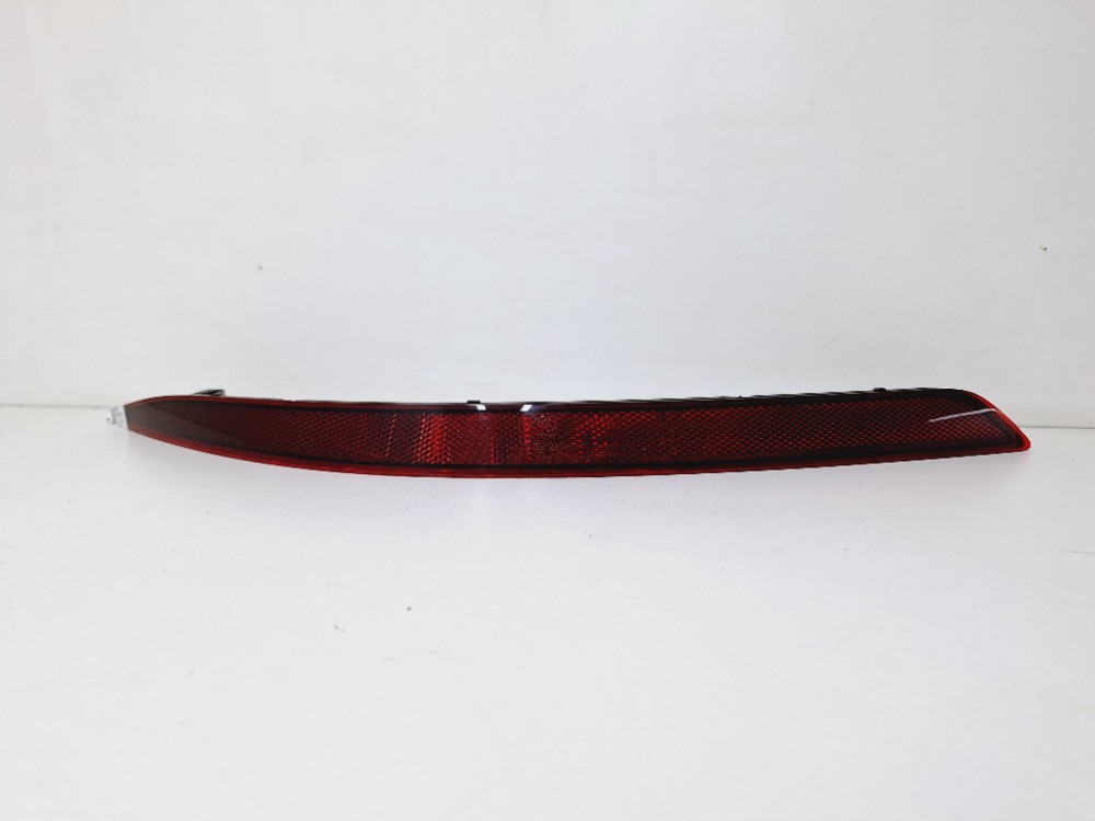 Refletor Olho Gato Traseiro Esquerdo Audi Q3 1.4 2020 Vermelho