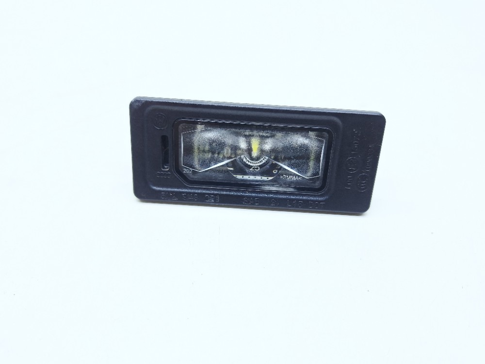 Luz Placa Traseira Vw Tcross Tsi 1.4 2025 5na943021