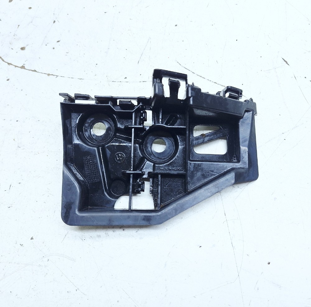 Guia Direito Parachoque Traseiro Vw Tiguan Tsi 1.4 2019