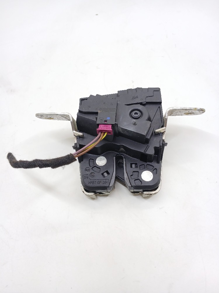 Fechadura Tampa Traseira Mercedes Gla200 1.6 2015 a204740053