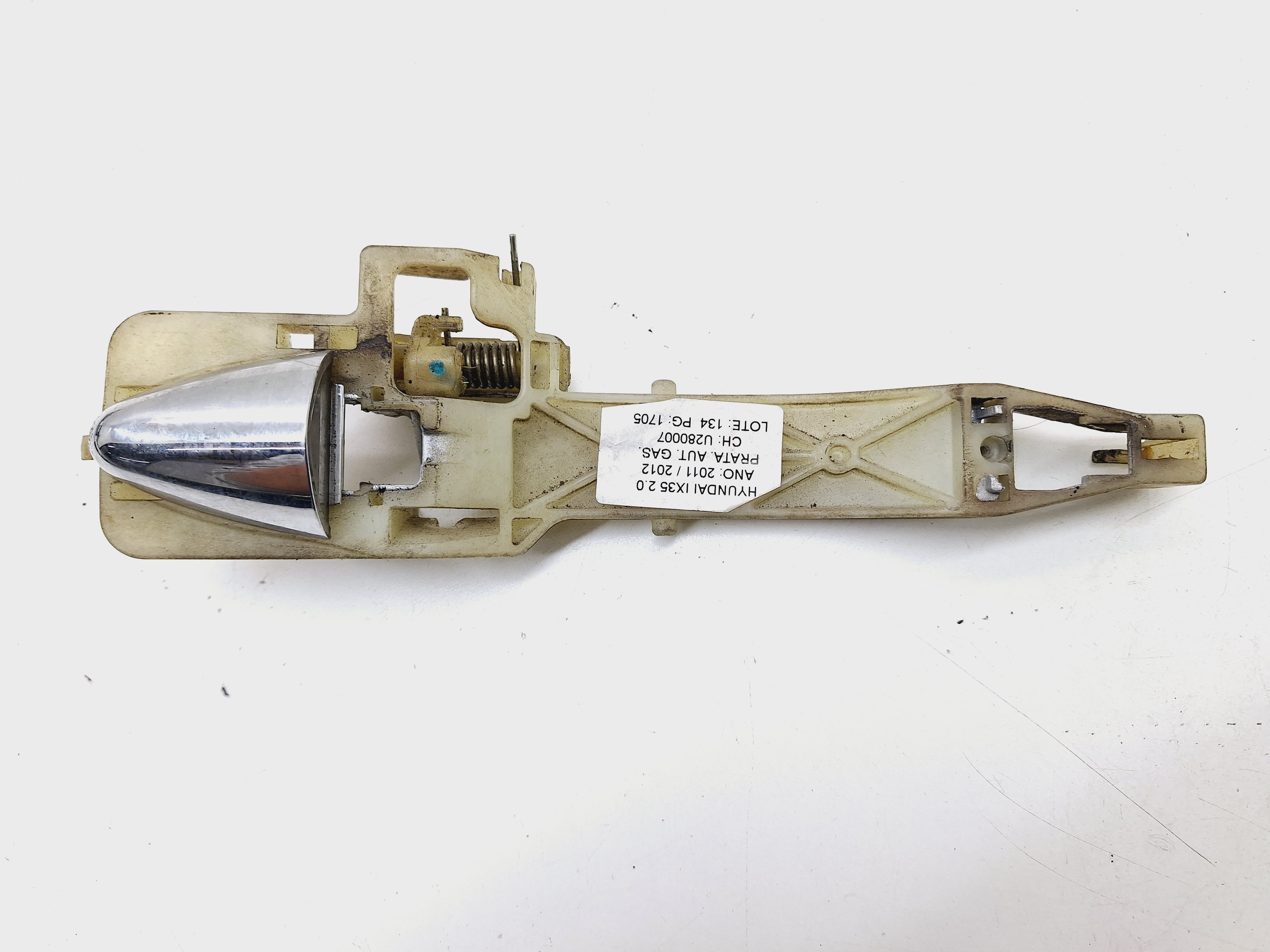 Suporte Maçaneta Traseira Esquerda Hyundai Ix35 2.0 2012 Prata Traseira