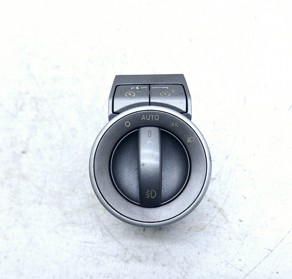 Botão Comando Farol Chevrolet Gm Omega 3.6 2011 92239494