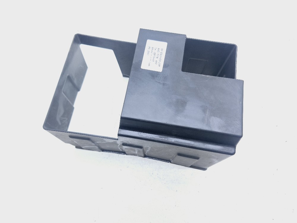 Suporte Bateria Gm Equinox 2.0 2017 2018 84242299