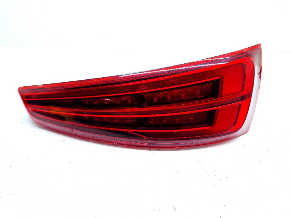 Lanterna Direita Audi Q3 2.0 2015 2016 8u0945094n