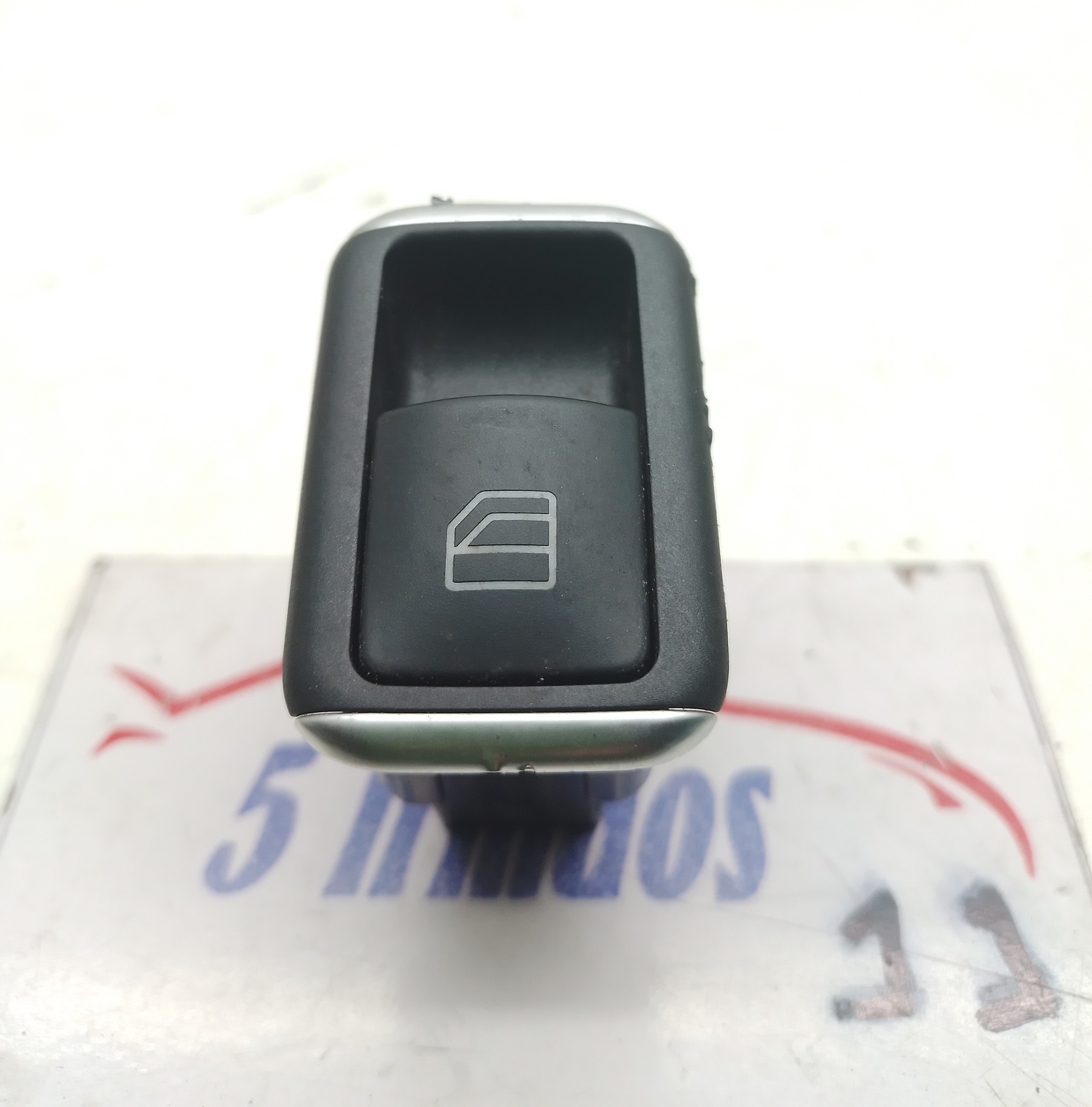 Botão Comando Vidro Traseiro Esquerdo Mercedes B200 1.6 2017