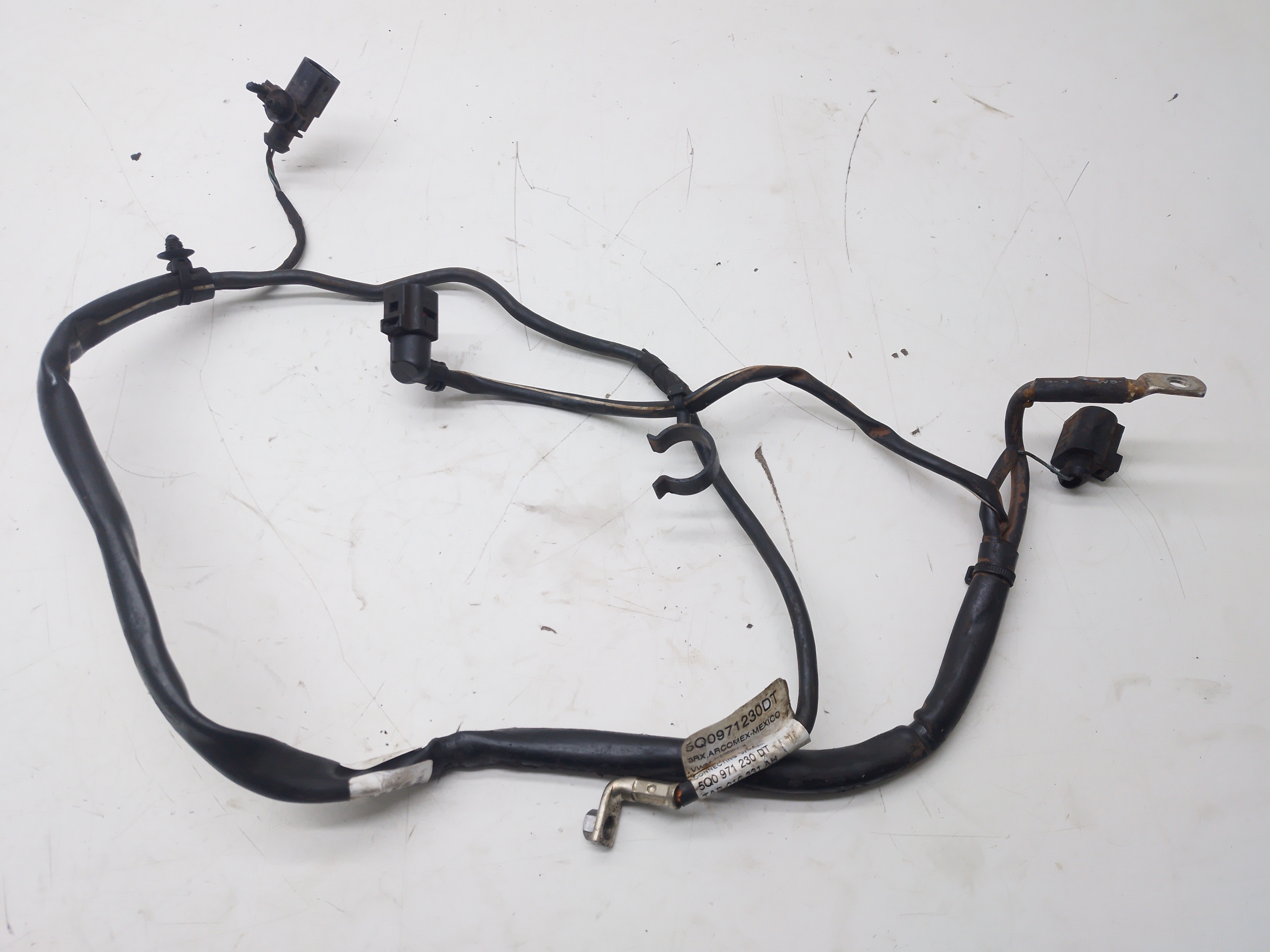 Chicote Alternador Volkswagen Golf 1.4 2015 Nº5q0971230dt