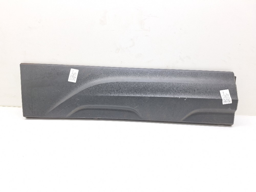 Acabamento Direito Porta Traseira Vw Taos Tsi 1.4 2024