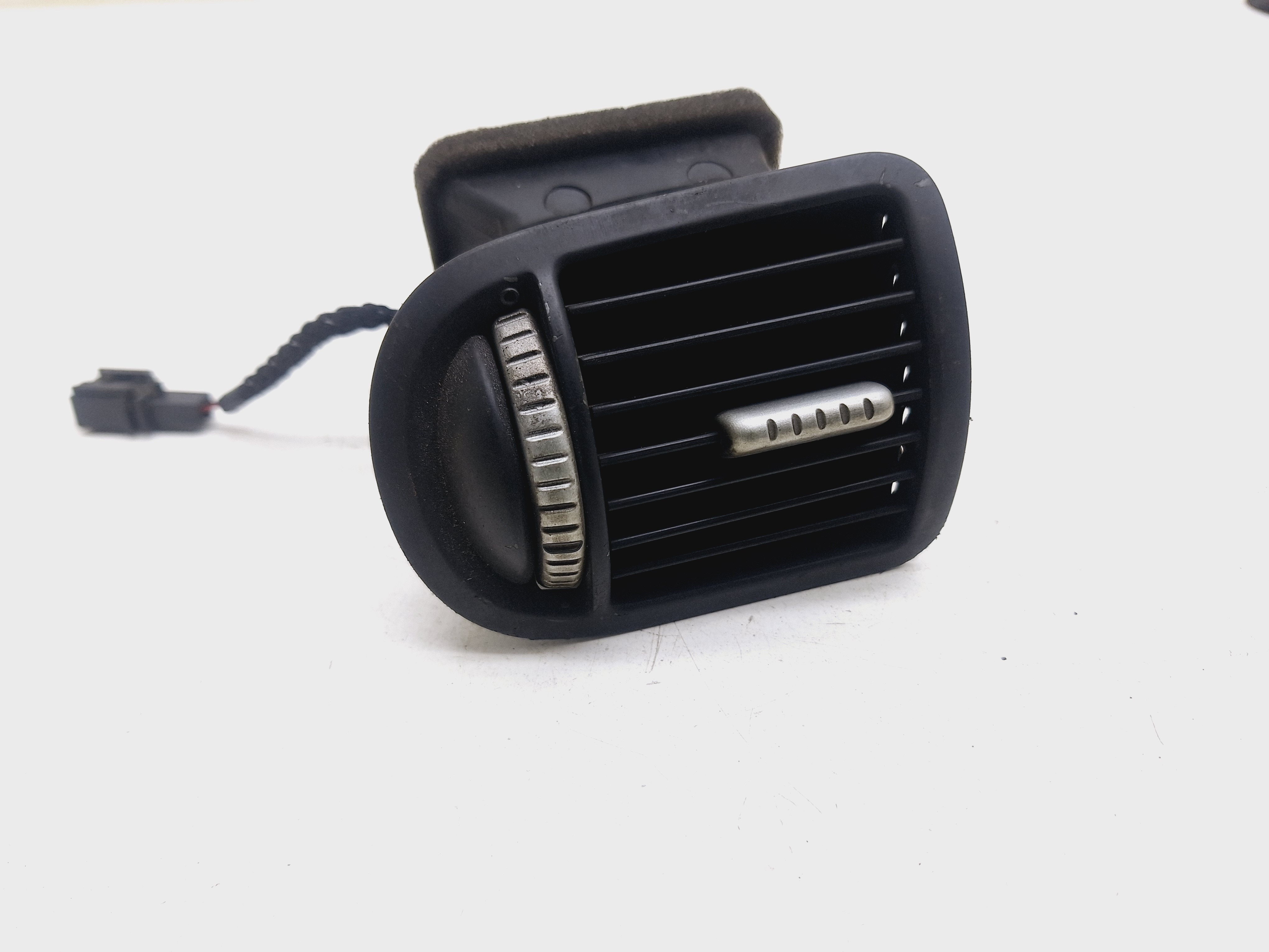 Difusor Ar Esquerdo Porsche Cayenne 4.8 V8 2008 Nº7l5819703b
