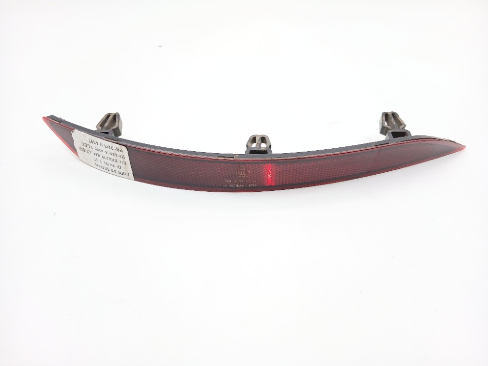 Refletor Olho Gato Direito Audi A3 Sedan 1.4 2020 8v5945106c