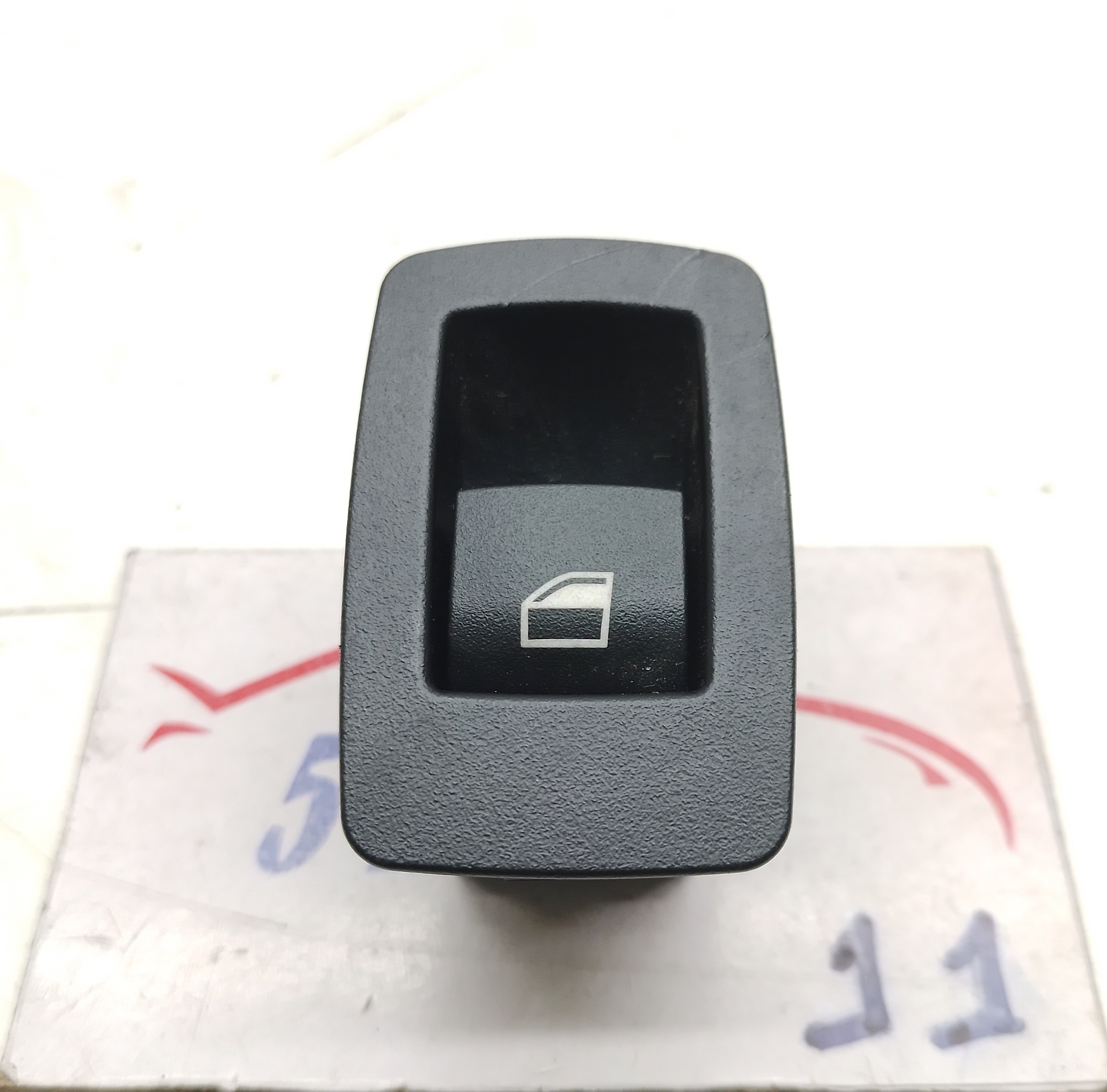 Botão Comando Vidro Traseiro Esquerdo Bmw 320i 2.0 2014 2015