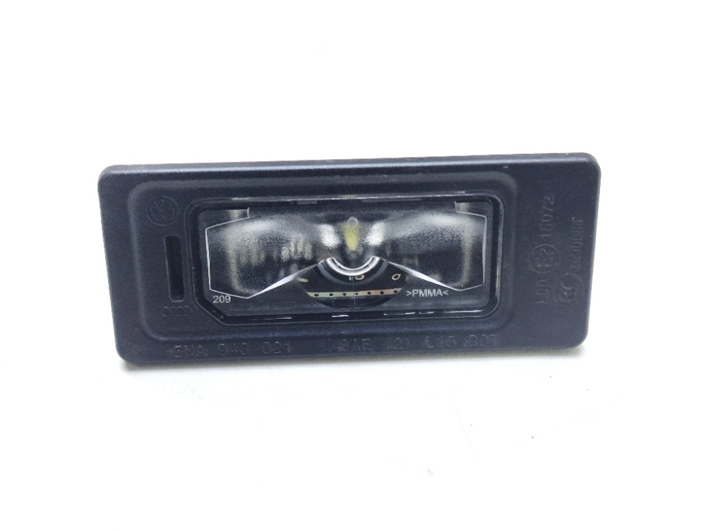 Luz Traseira Direita Placa Vw Nivus 1.0tsi 2025