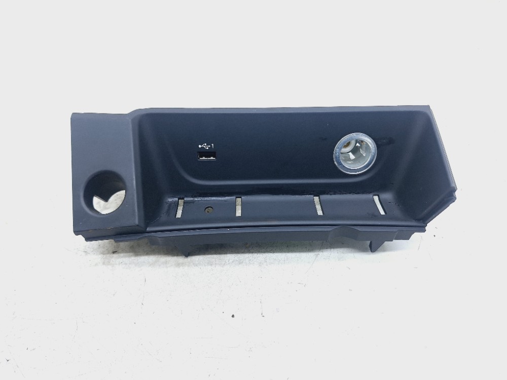 Entrada Usb Tomada Console Audi A4 2.0 2018 8w1864131c