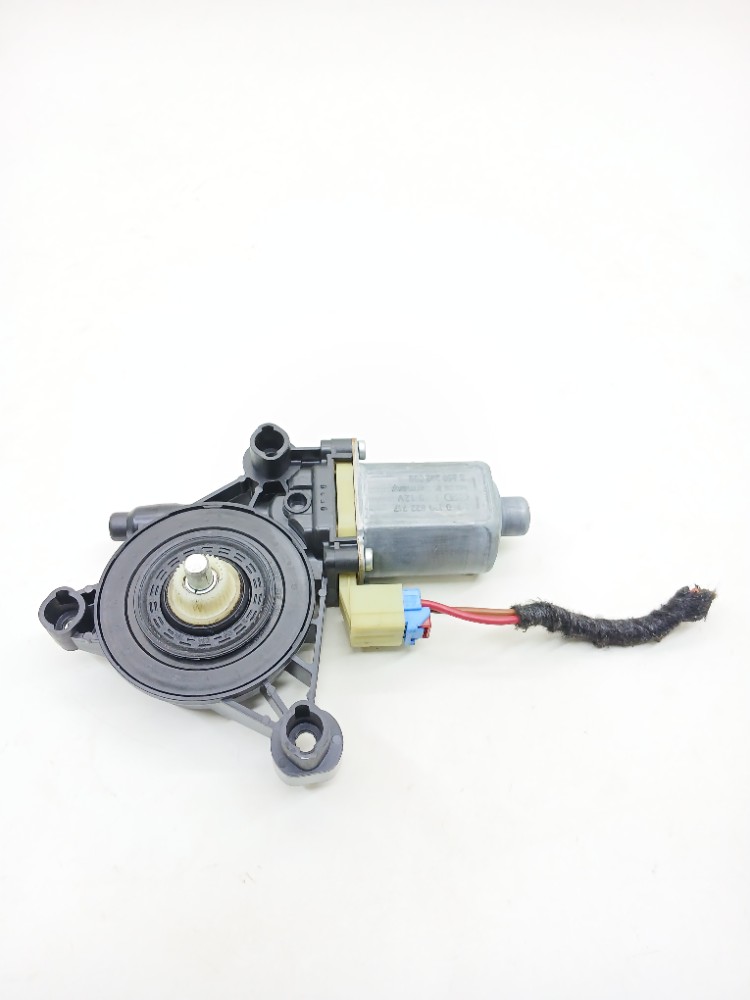 Motor Vidro Dianteiro Esquerdo Golf Gti 2.0 2015 5q0959801b