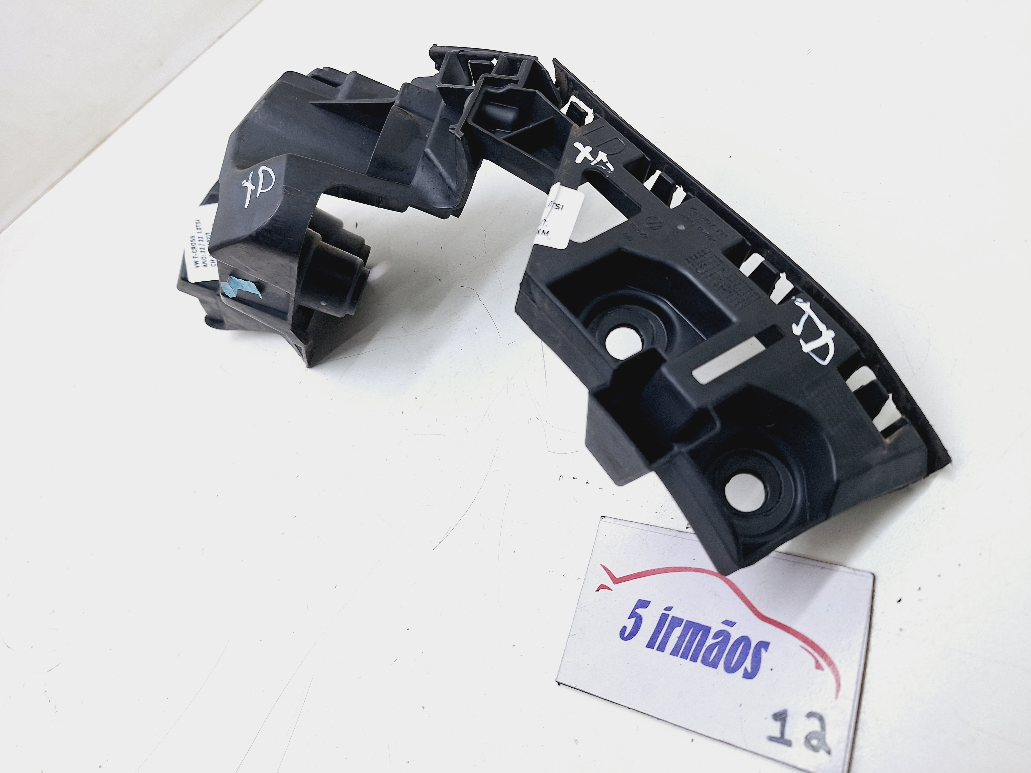 Guia Direita Parachoque Traseiro Vw Tcross Tsi 1.0 2022