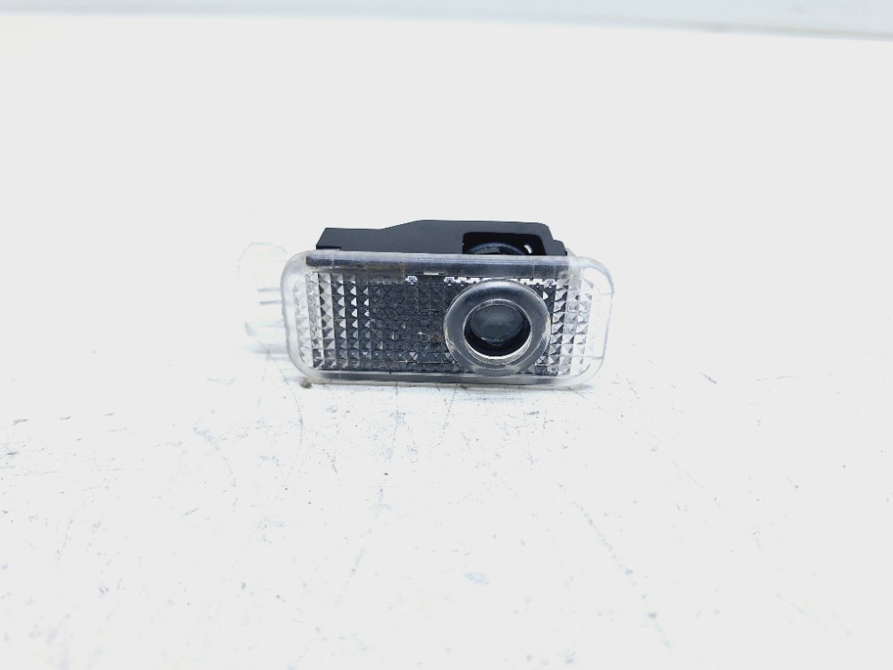 Luz Cortesia Porta Esquerda Audi A3 Sedan 2.0 2019