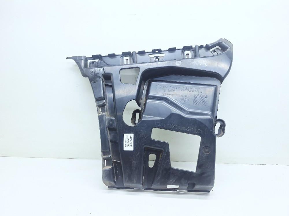 Guia Parachoque Traseiro Esquerdo Bmw 320i 2.0 2016 7384465